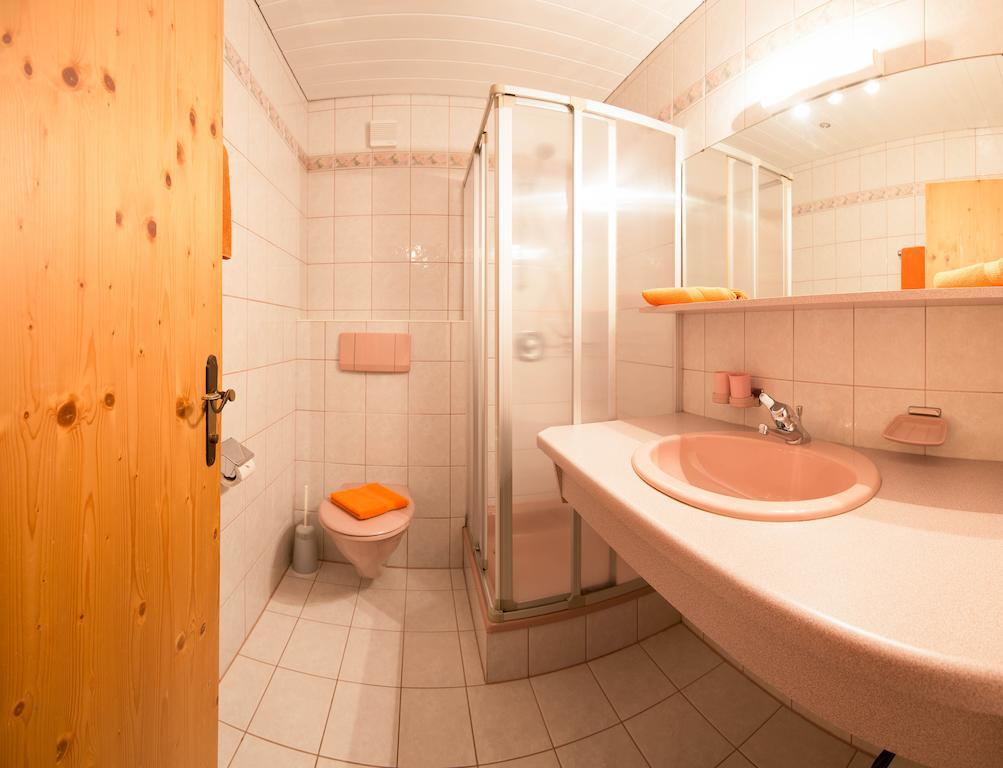 Pension Roasthof Нойштифт-им-Штубайталь Экстерьер фото