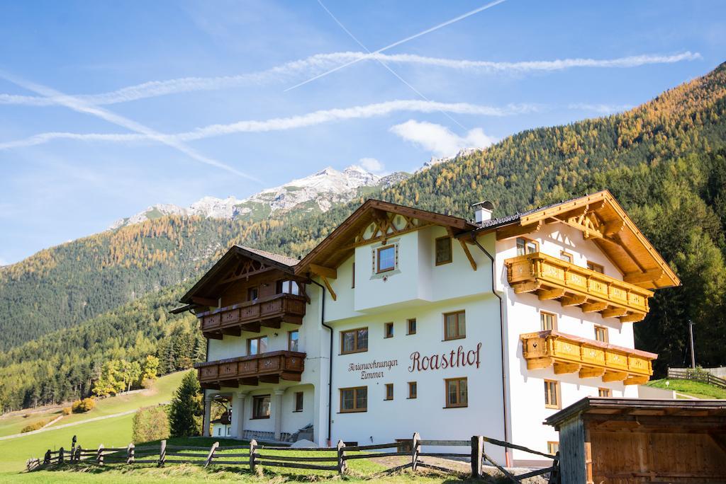 Pension Roasthof Нойштифт-им-Штубайталь Экстерьер фото